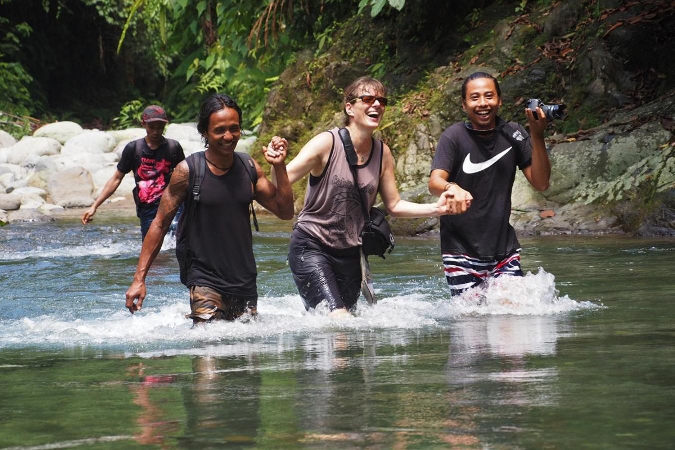 Thejungleguide - Lodges & Treks Bukit Lawang Luaran gambar